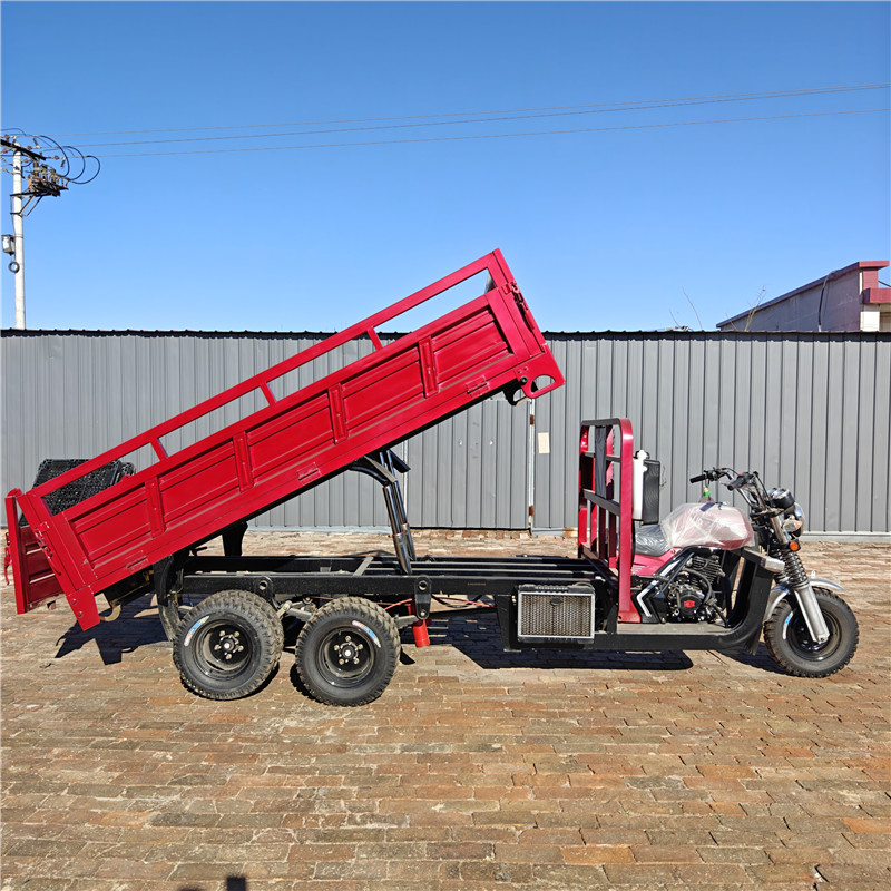 Nine wheels tricycle